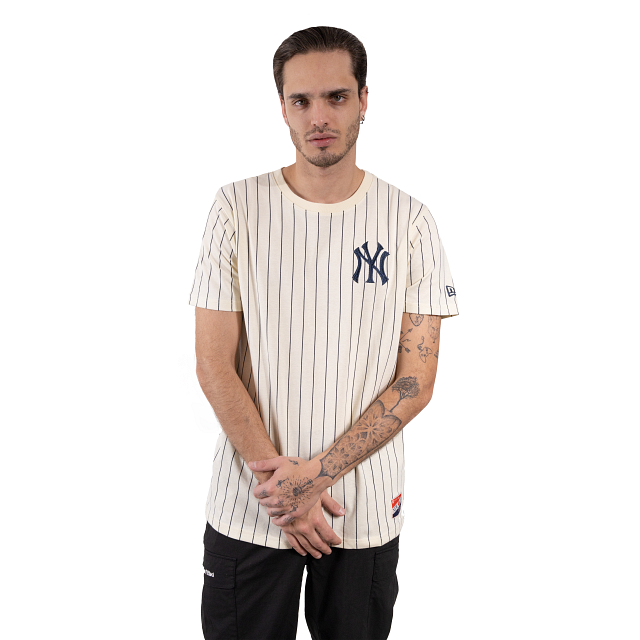 Shop New Era New York Yankees Throwback Pinstripe Tee 60334743