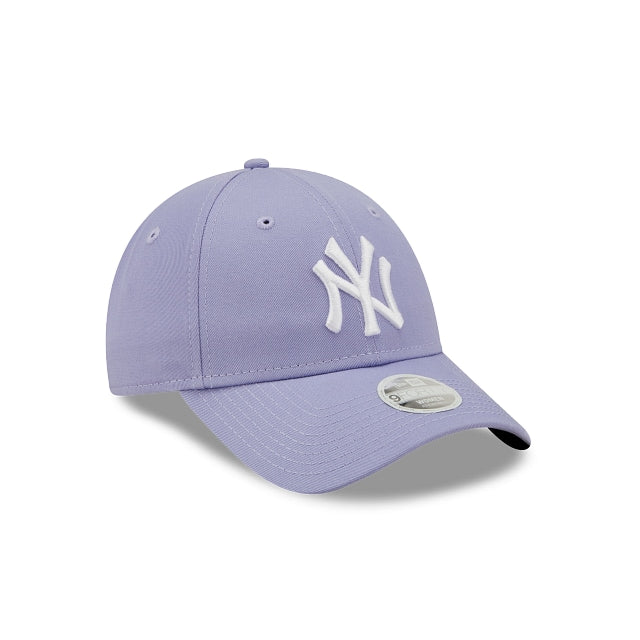 Gorra NEW ERA Wmns Metallic Logo 9Forty NY Yankees Morado de Mujer, 60364298